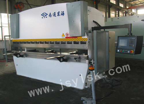 WE67Y-100/3200液壓折彎機