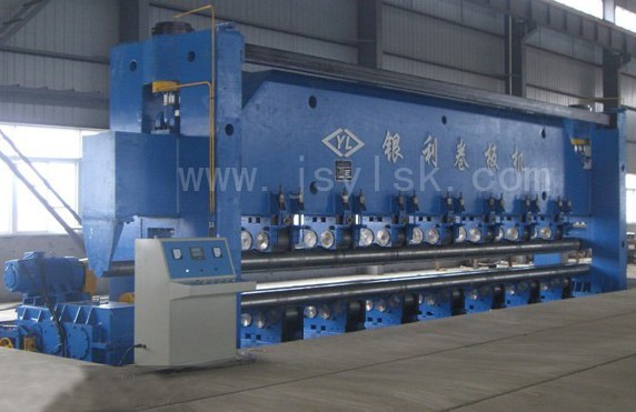 船(chuán)用卷闆機