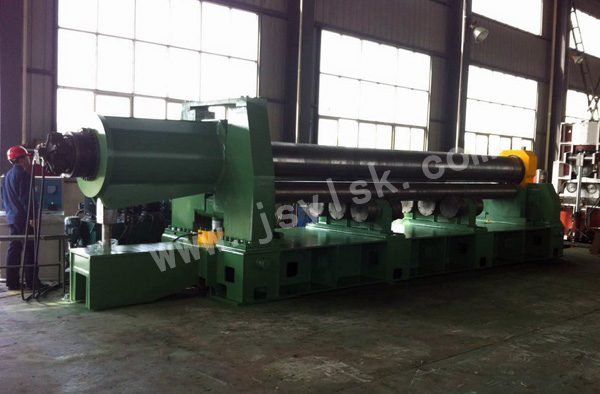 水(shui)平下調式卷闆(pǎn)機