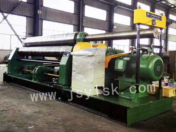 機械(xie)三輥對(dui)稱式卷(juan)闆機