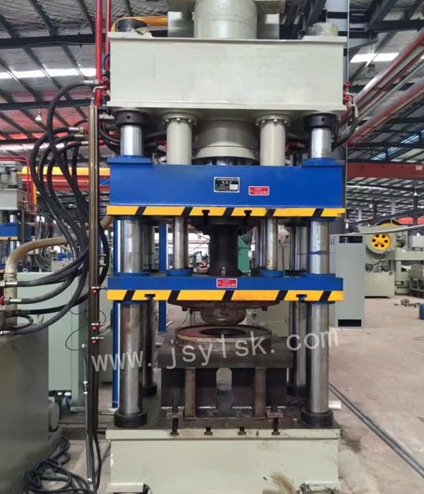 YL28四柱(zhu)雙動拉伸(shen)液壓機