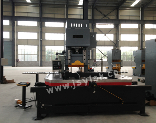 江(jiāng)蘇聯創數(shù)控機床有(you)限公司