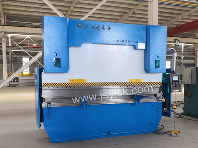 WE67K-250/3200數控折彎機
