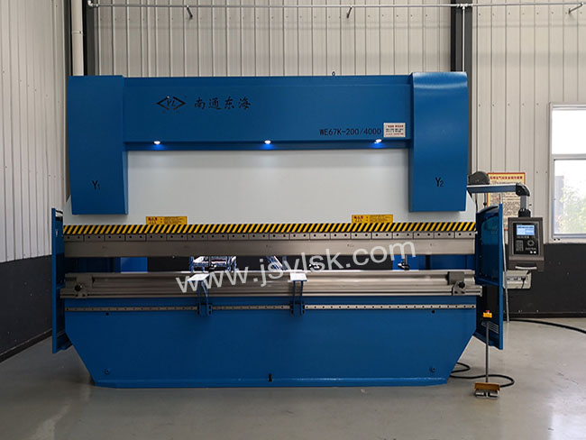 WE67K-200/4000數控折彎機(ji)